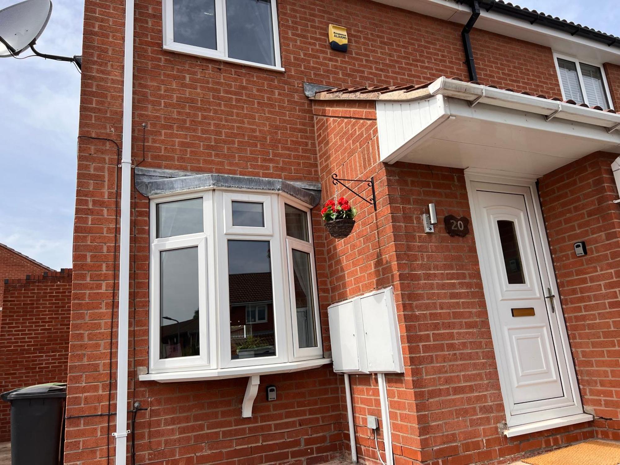Contractors Or Family House - M1 Nottingham - Ikea Retail Park - Catkin Drive - 2 Bed Home With Driveway, Private Garden, Sleeps 4 - Tv'S In All Rooms Giltbrook Ngoại thất bức ảnh